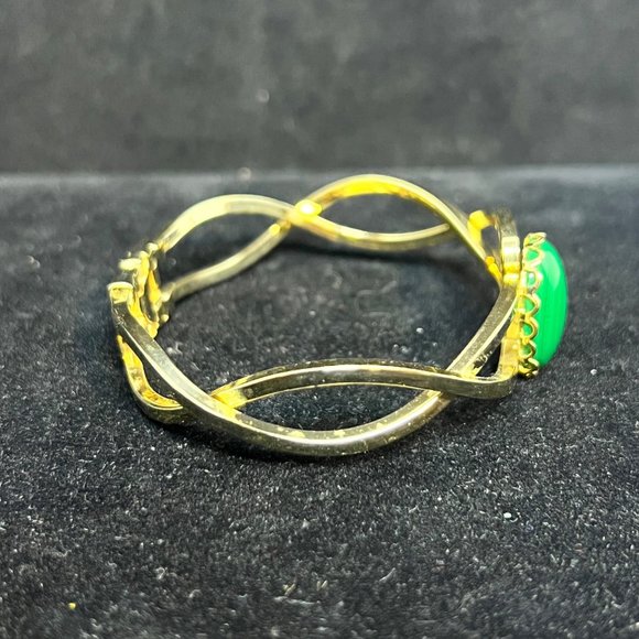 Vintage Gold Tone Green Glass Stone Hinged Bracelet (3499) - Picture 3 of 7